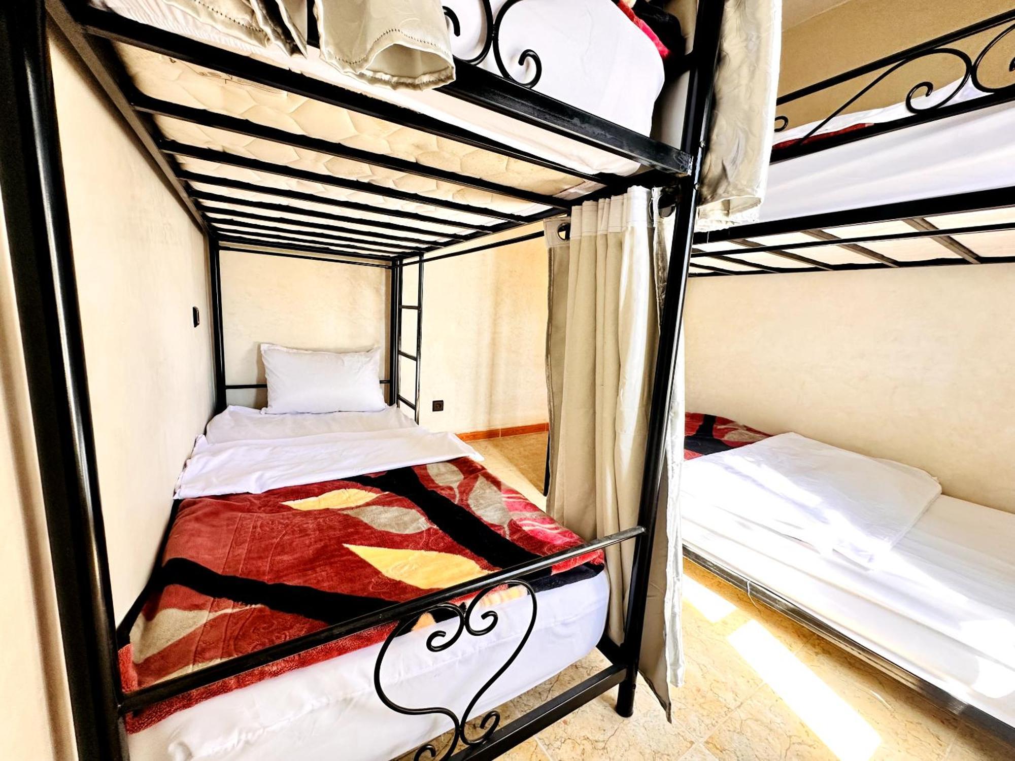 Atlas Hostel Taghazout Esterno foto