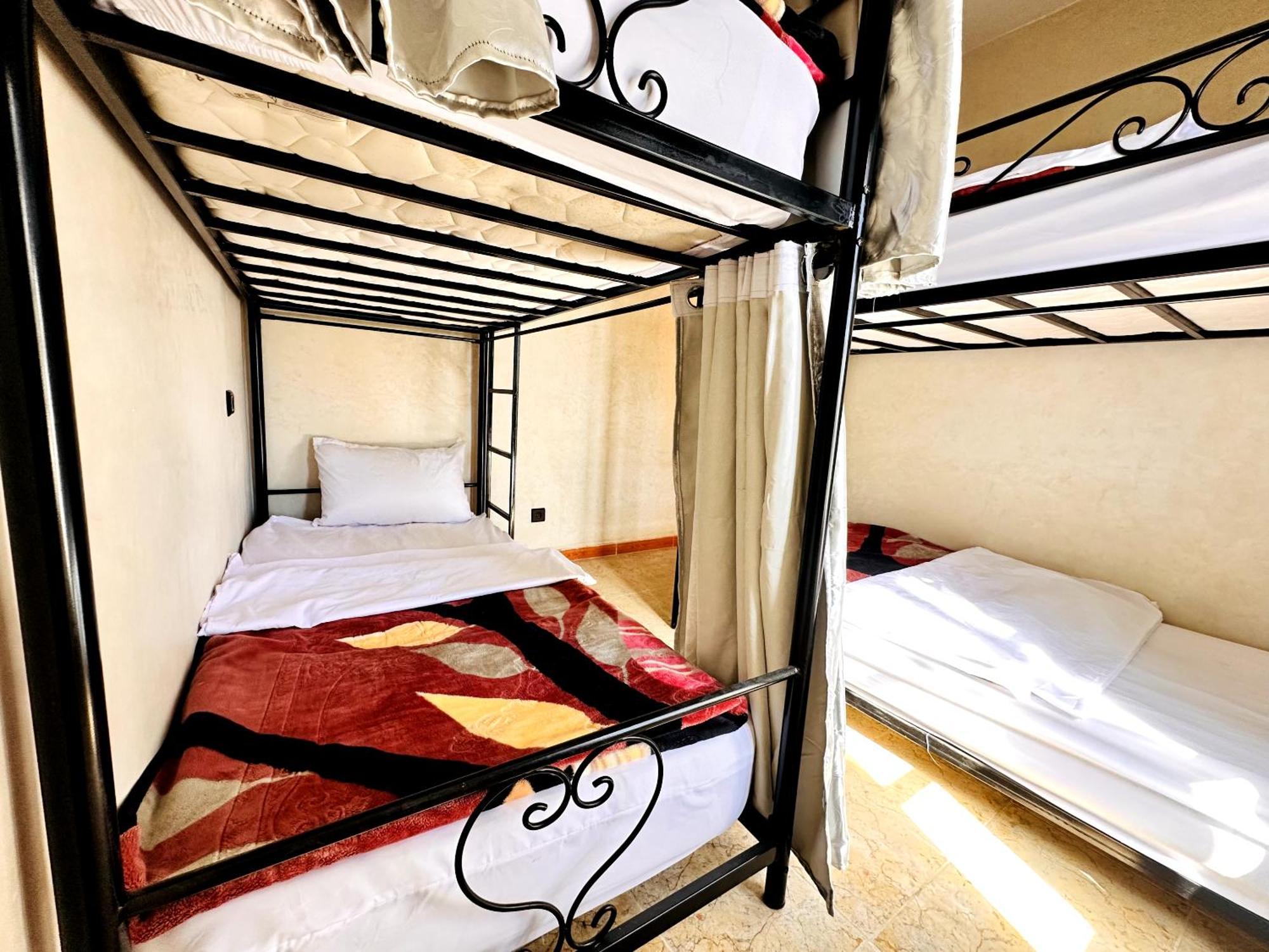 Atlas Hostel Taghazout Esterno foto