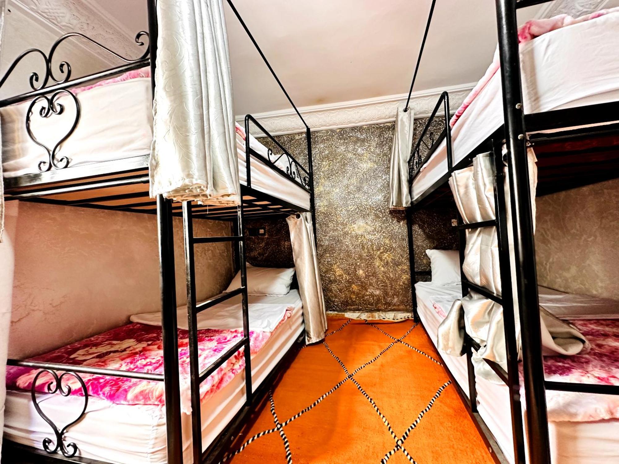 Atlas Hostel Taghazout Esterno foto