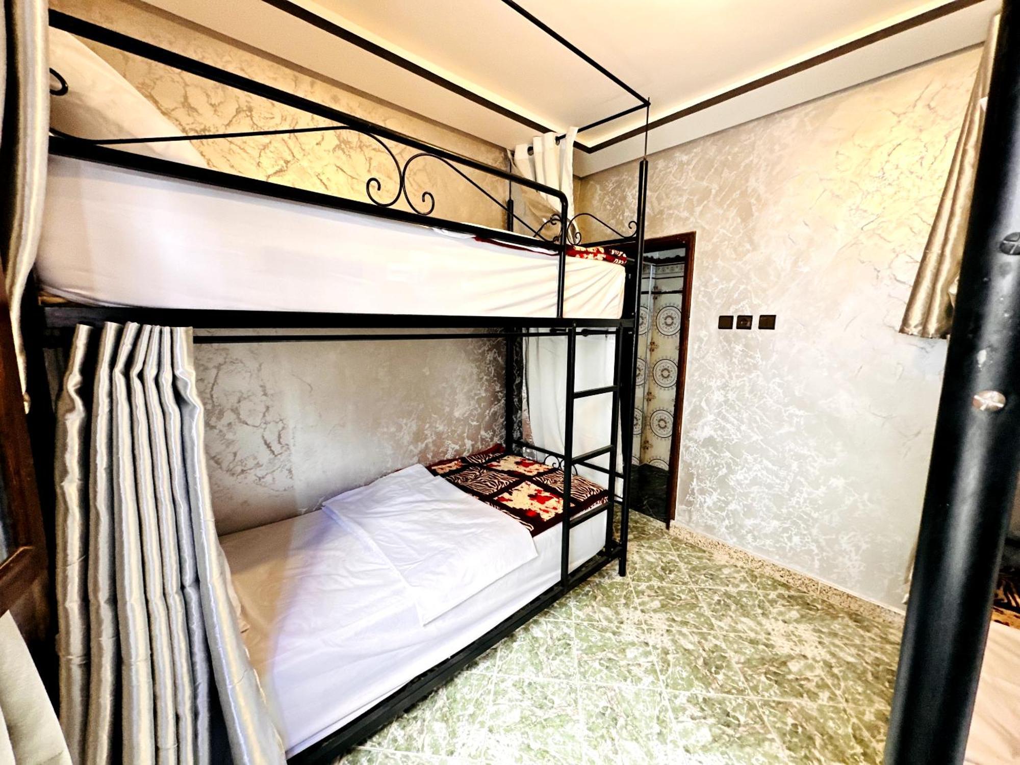 Atlas Hostel Taghazout Esterno foto