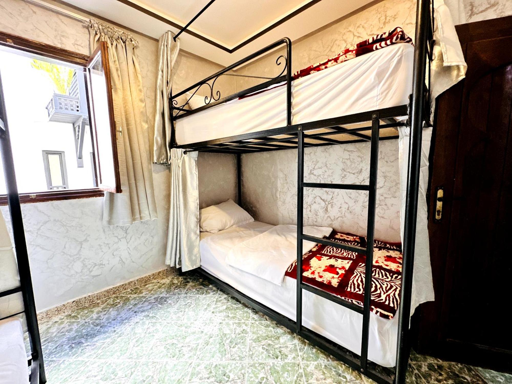 Atlas Hostel Taghazout Esterno foto