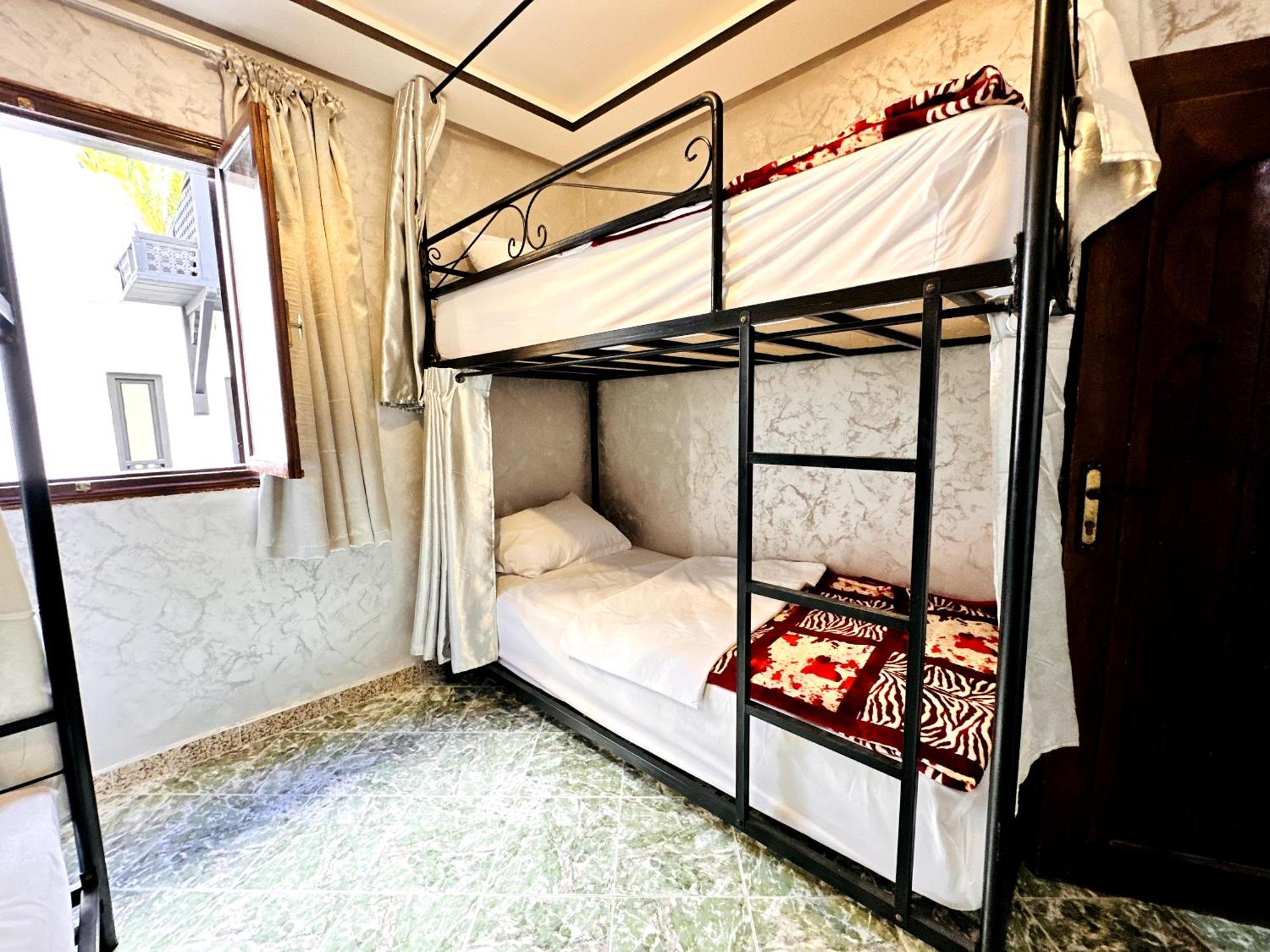 Atlas Hostel Taghazout Esterno foto