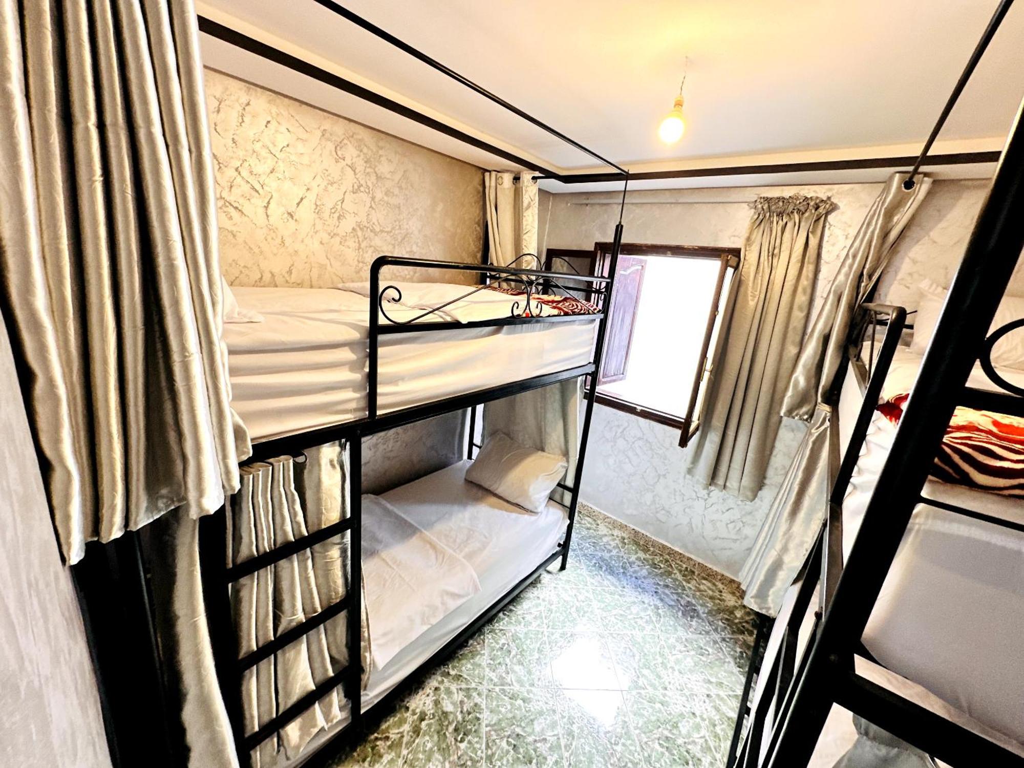 Atlas Hostel Taghazout Esterno foto